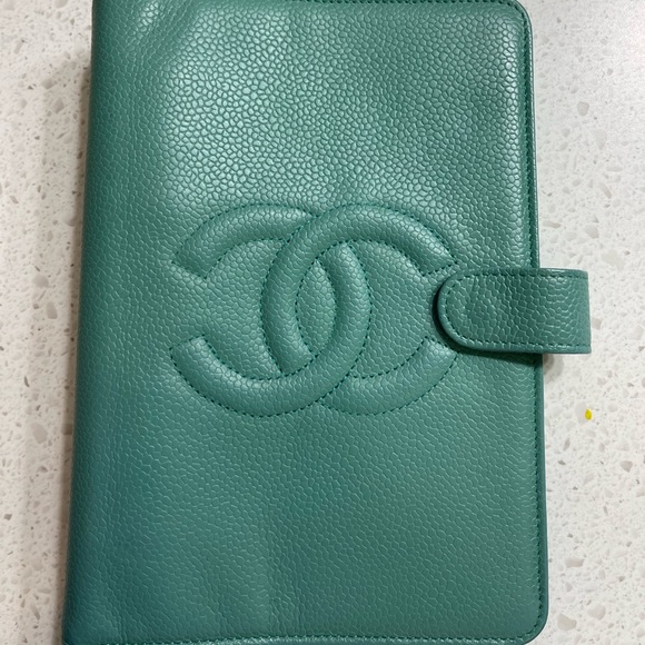 CHANEL Accessories - Authentic Chanel caviar agenda MM